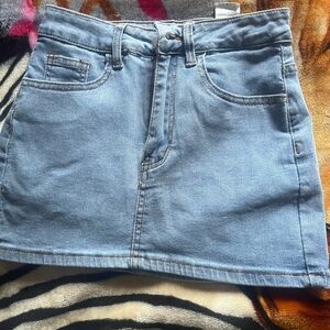 Stylish Blue Denim Skirt